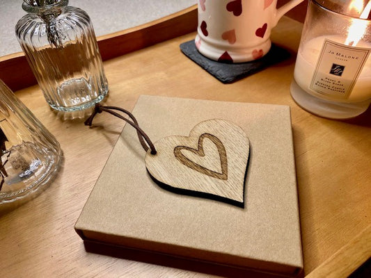 Wooden heart gift tag - Engraved heart