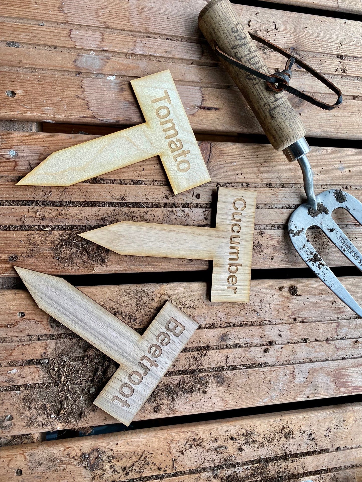 Vegetable label pegs